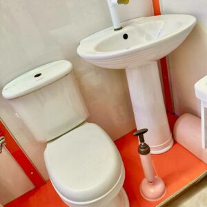 Chaise et lavabo classica