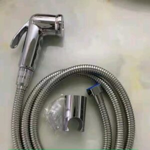 Bidet à main
