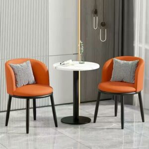 Chaise + Table