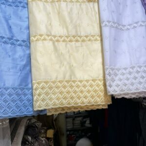 Voile brodé