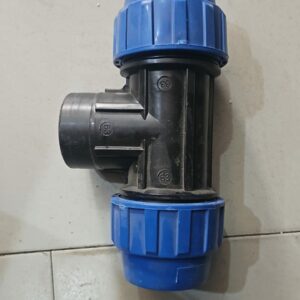 Raccord en T à compression